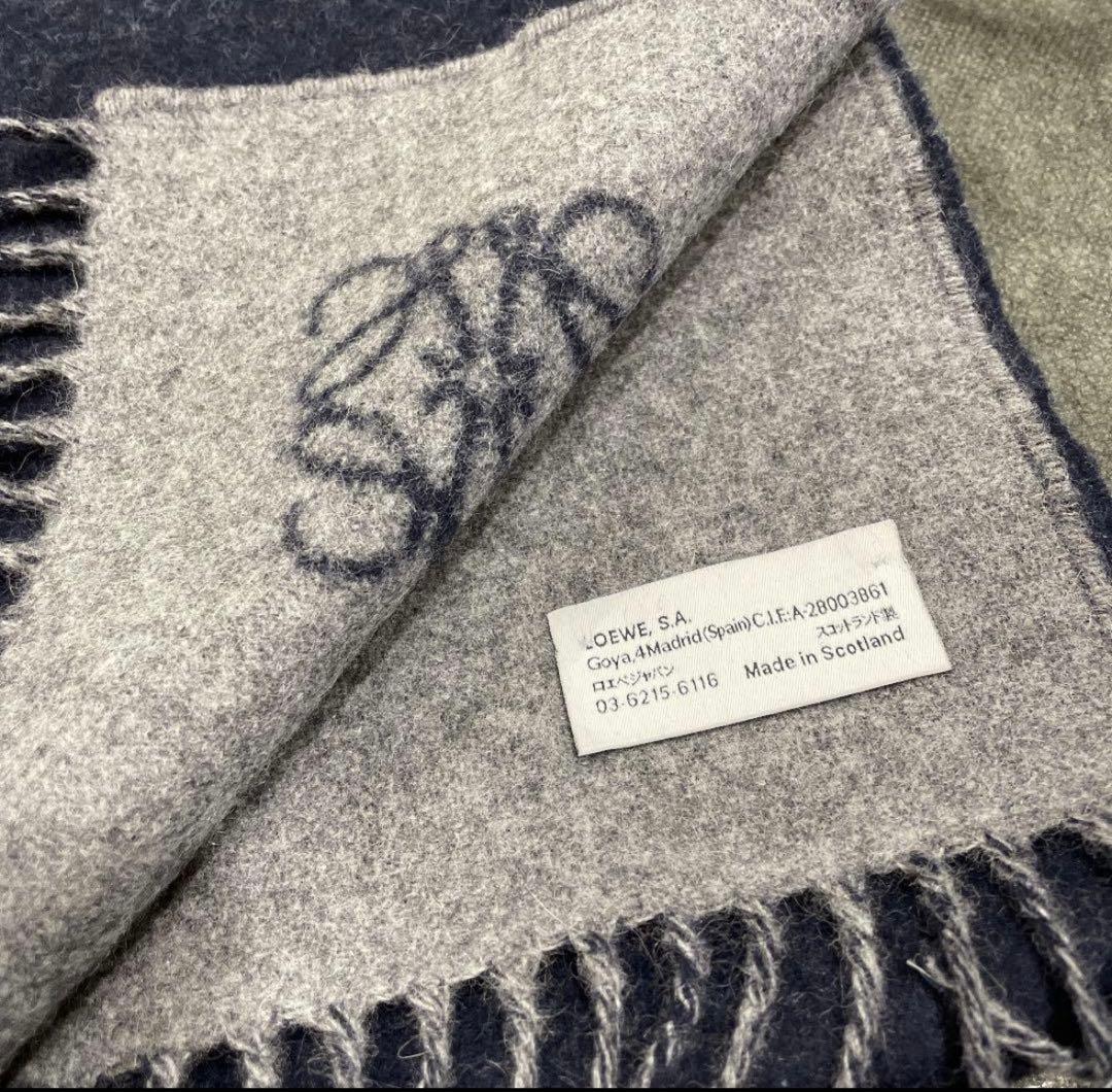 韋*天様 美品！　LOEWE ダークグレー マフラー