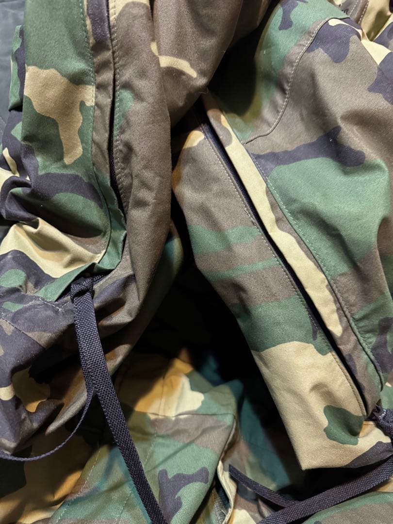 迷彩柄 パーカー 軍物 アーミー ECWCS B’z 稲葉着 GORE-TEX
