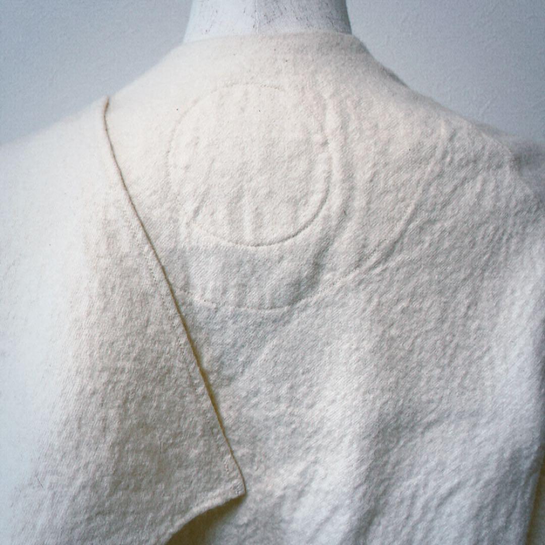 コズミックワンダー ライトソース 圧縮コットンポンチョマントコート オフホワイト