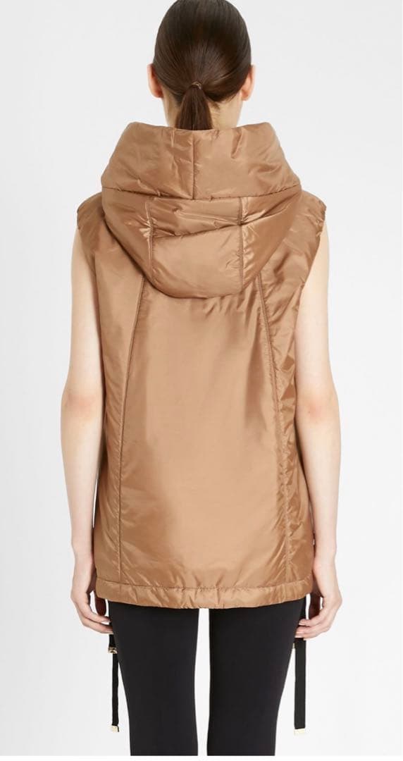 【新品未使用】MaxMara THE CUBE テクニカルキルティングジレ