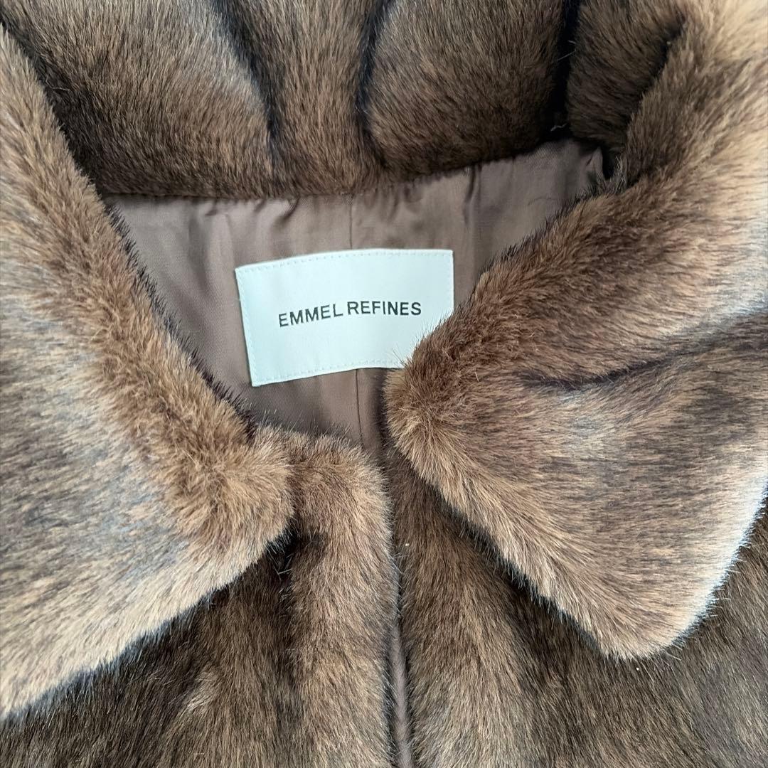 ＜EMMEL REFINES＞EM フェイクファー ミディアム コート