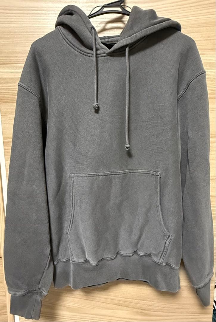 美品　Stussy パーカー　Sサイズ