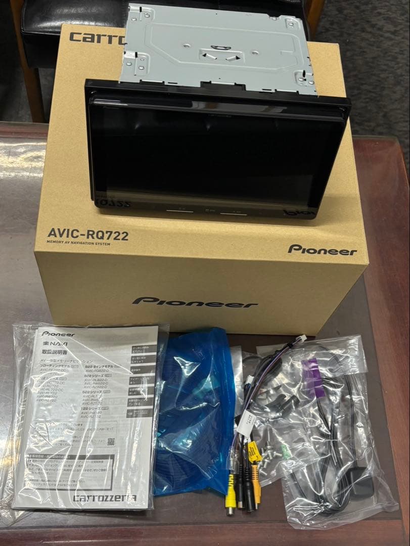 カロッツェリア　カーナビ AVIC-RQ722 楽ナビ 9インチ
