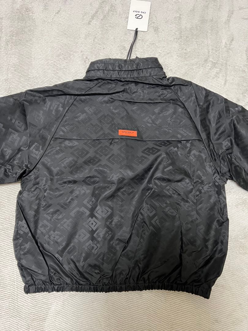 ブラック軽量ジャケット レディース