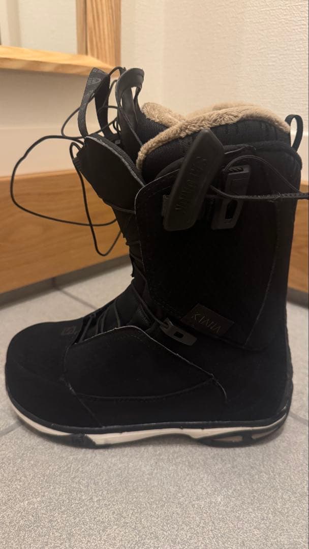 Salomon スノーボードブーツ 黒