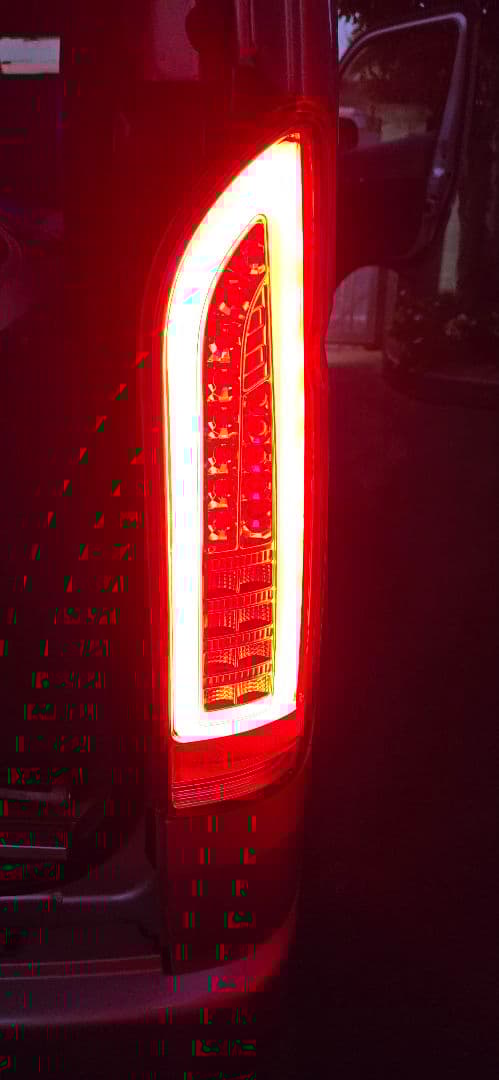 ハイエース LEDテールランプ