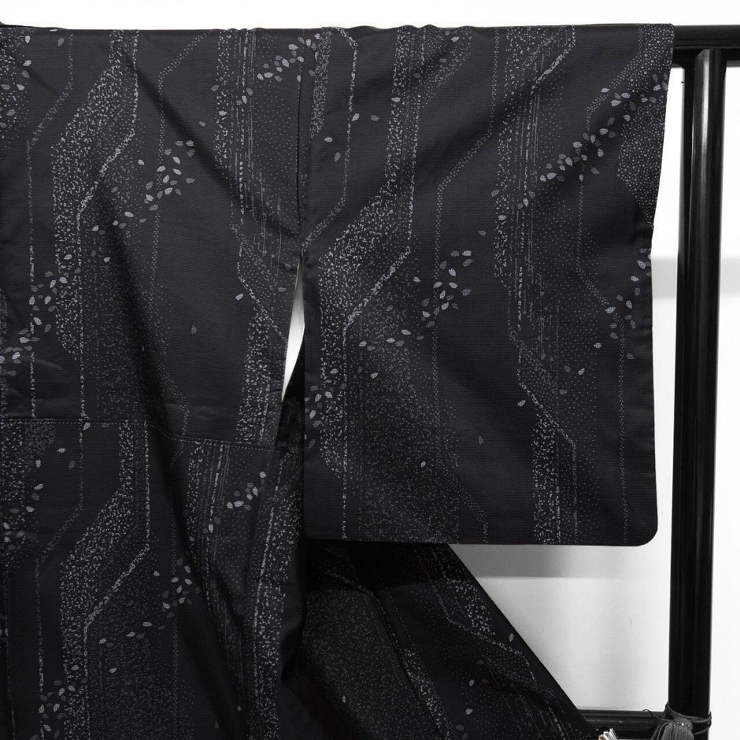 大島紬　幾何学　花びら　花吹雪　小紋　着物　092w p