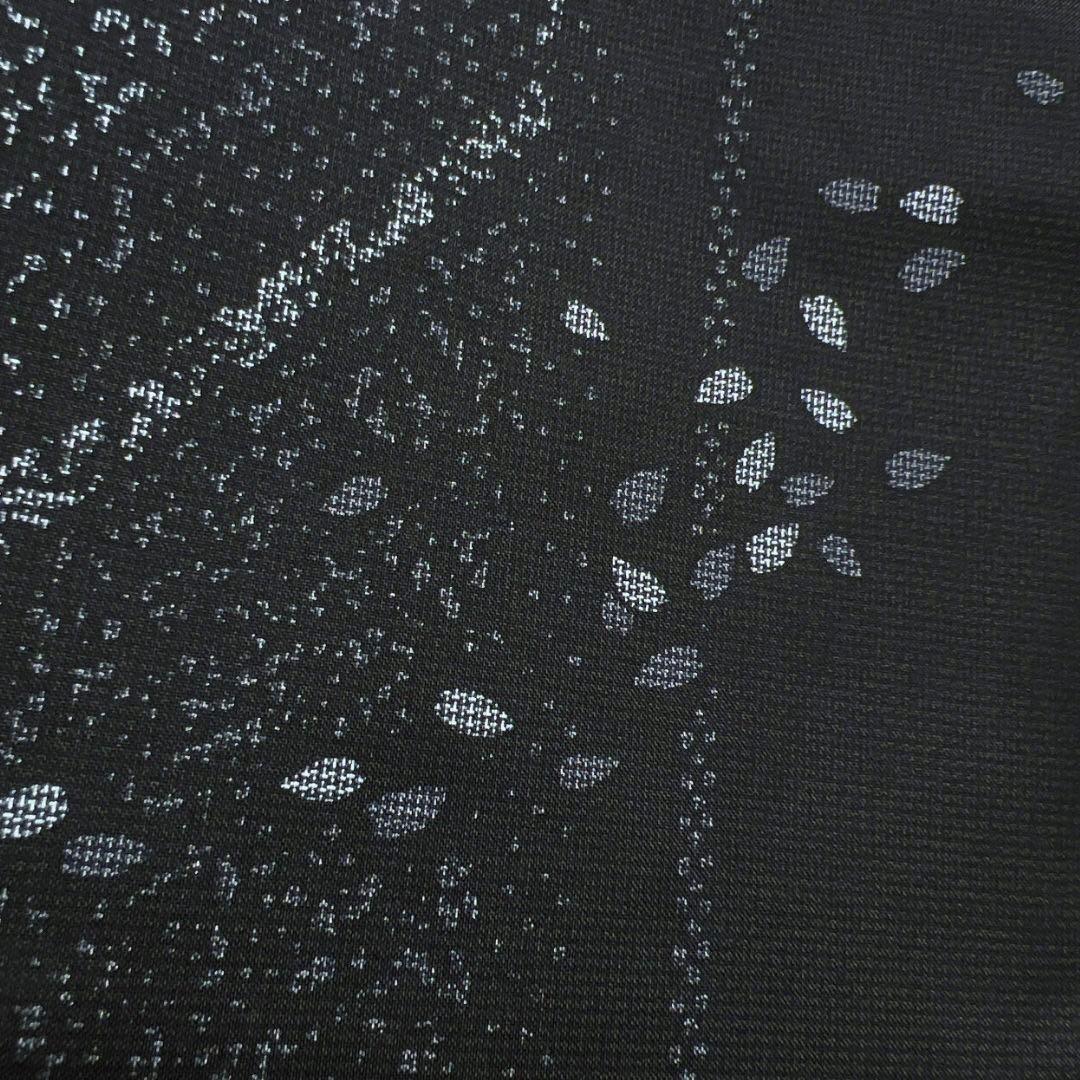 大島紬　幾何学　花びら　花吹雪　小紋　着物　092w p