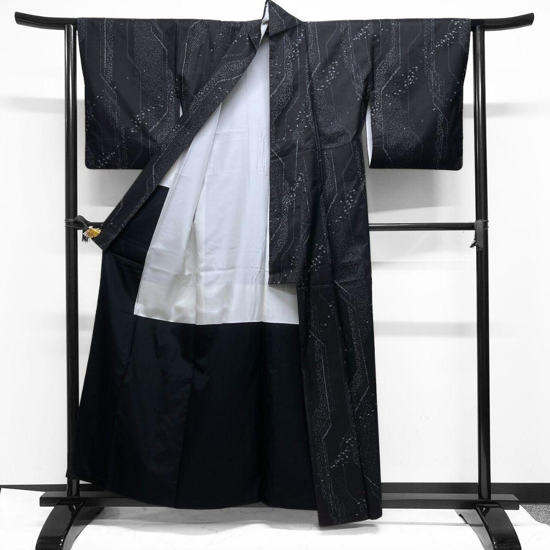 大島紬　幾何学　花びら　花吹雪　小紋　着物　092w p