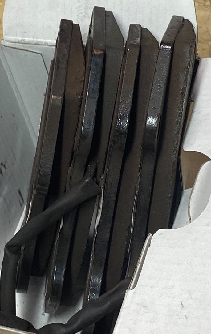 アバルト595 コンペティツオーネ　純正ブレーキパッド前後セット　ブレンボ