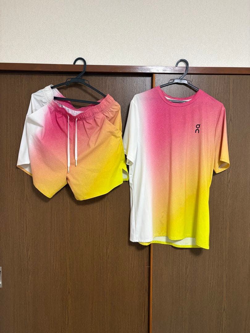 on グラデーション Tシャツ＆ショートパンツ セット