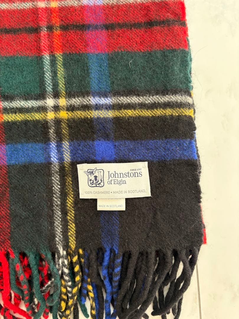 Johnstons of Elgin タータンチェックストール