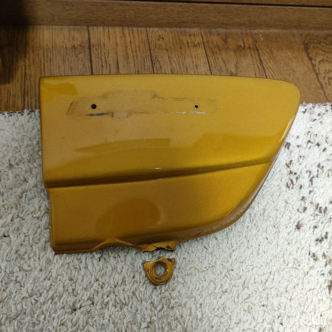 GT380後期型純正サイドカバー☆送料込み☆