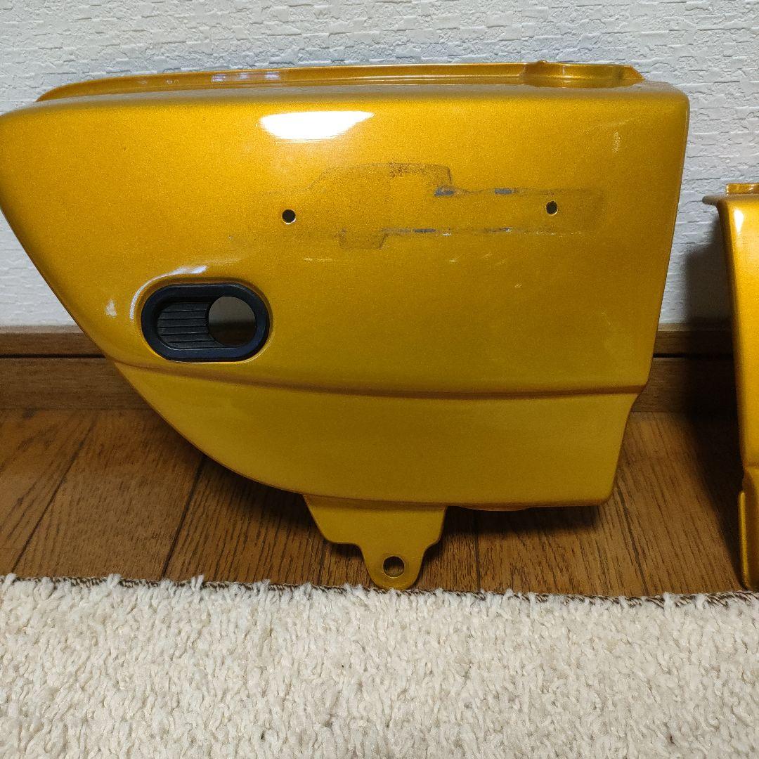 GT380後期型純正サイドカバー☆送料込み☆