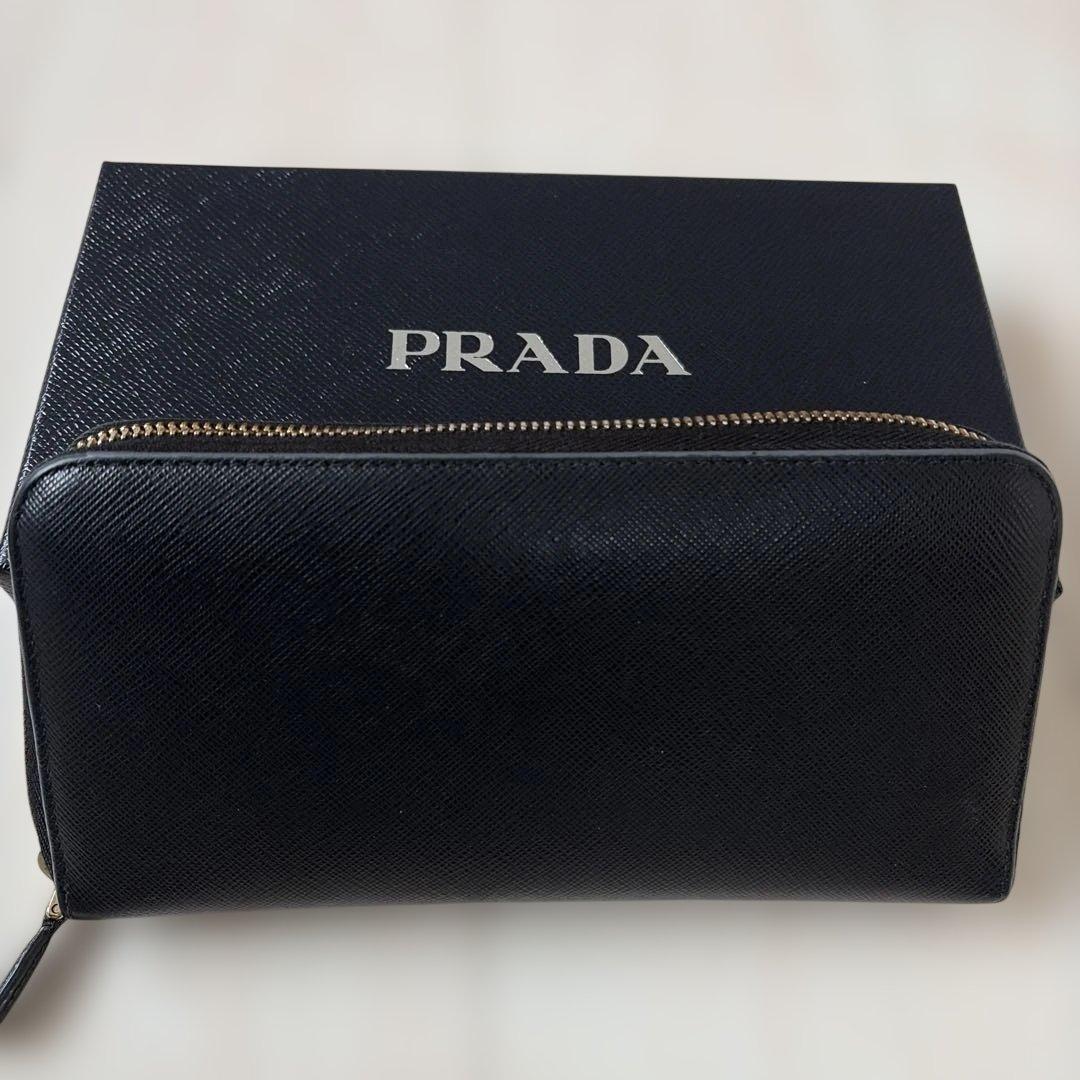 PRADA ブラックリボン長財布