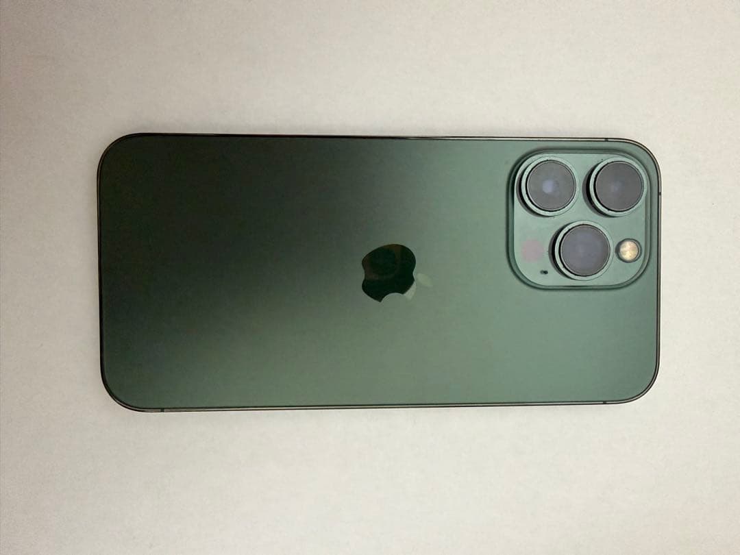 ihakenApple iPhone 13 Pro バッテリー100%