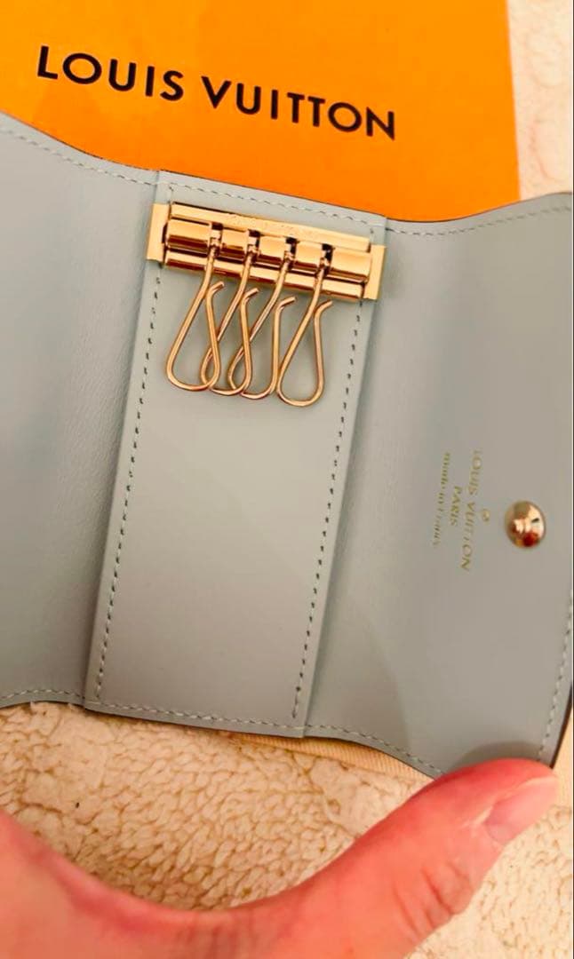 LOUIS VUITTON 水色 キーケース日本限定