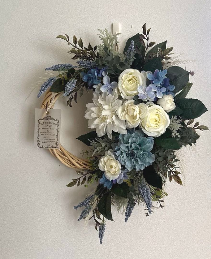 まゆ＊フラワーリース＊　玄関リース　ダリアとローズのナチュラルリース