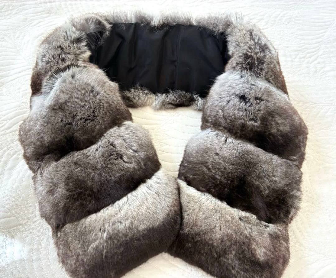 チンチラファー　マフラー　ふっくらリアルファー　染めなし