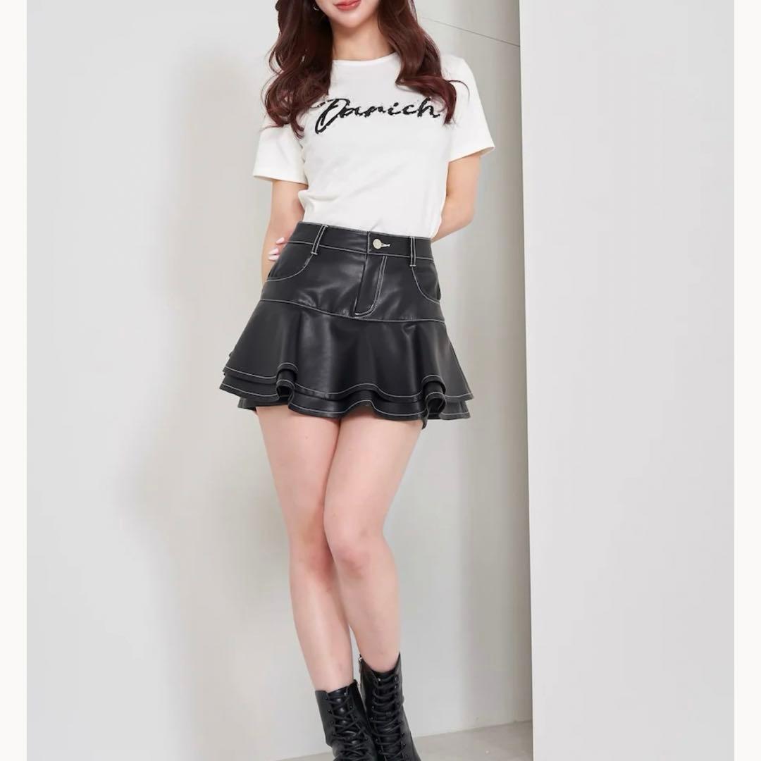 【新品同様】Darich ダーリッチ フリルレザーショートパンツ 【Mサイズ】