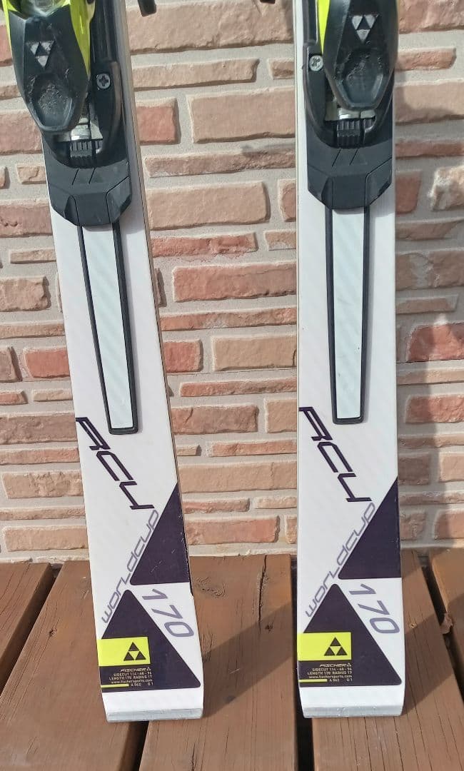 Fischer スキー板 ホワイト/イエロー