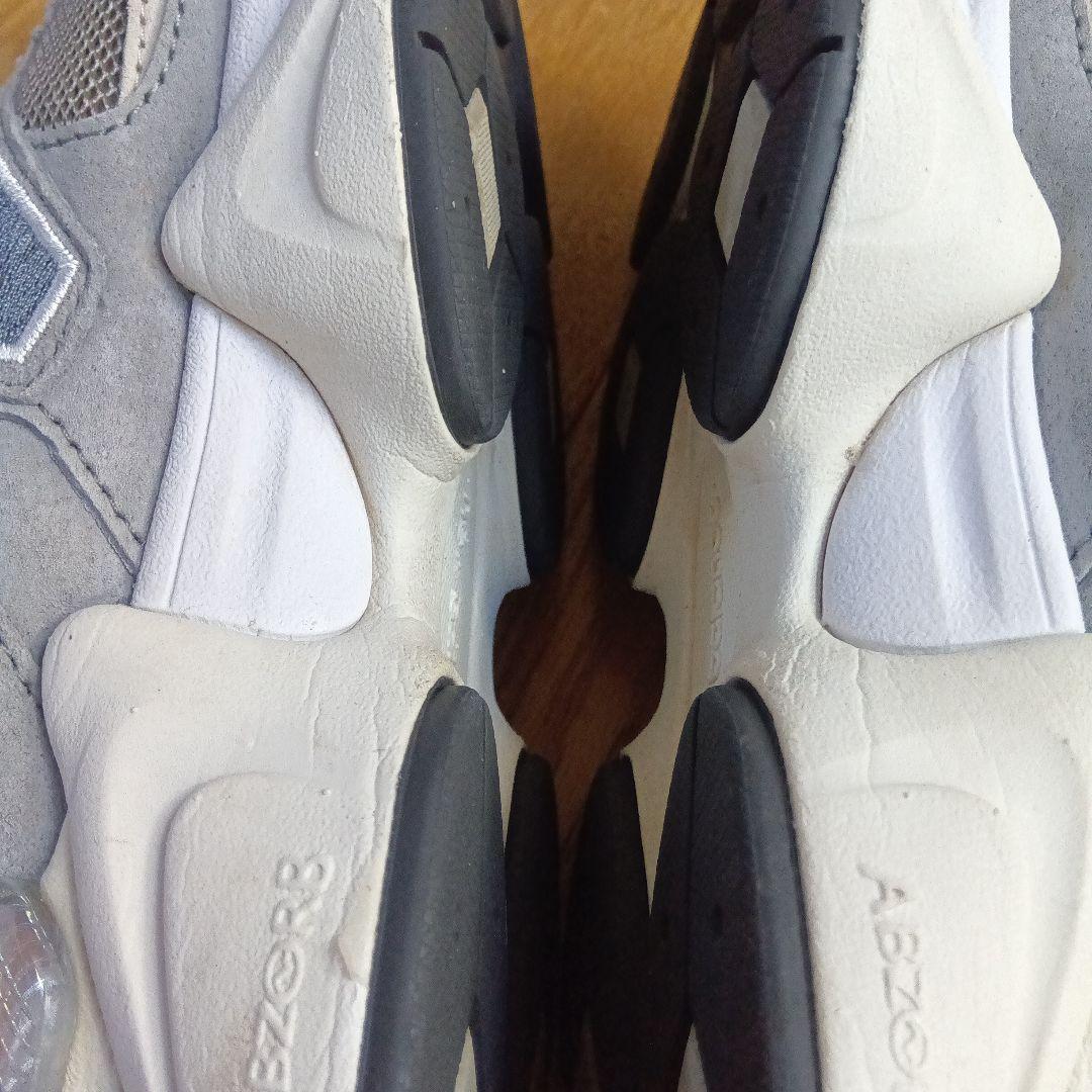 ニューバランス　9060 スニーカー　グレー　23cm