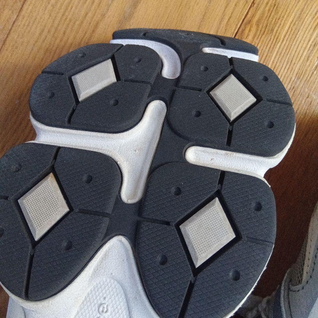 ニューバランス　9060 スニーカー　グレー　23cm