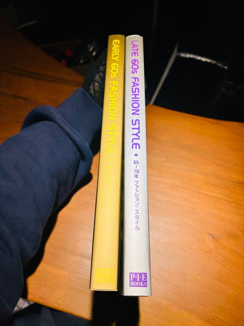 海外カルチャー】60年代ファッション・スタイルブック　美品　まとめて2冊　貴重‼️