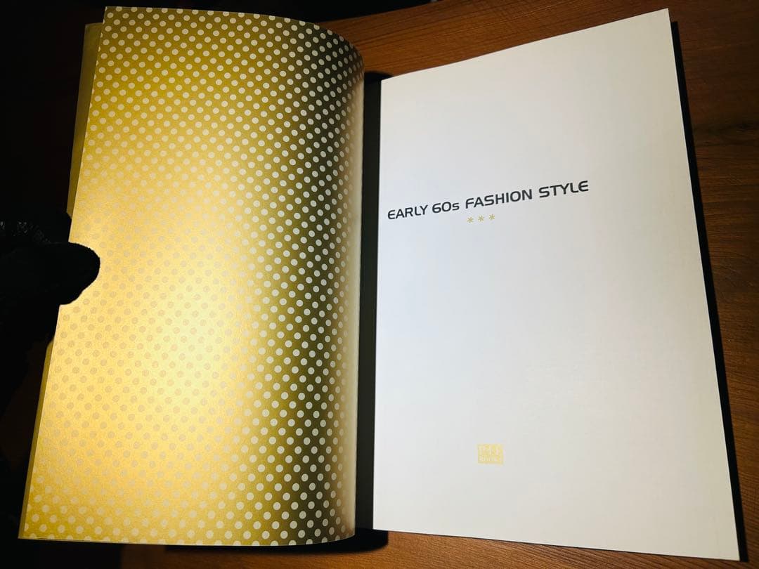 海外カルチャー】60年代ファッション・スタイルブック　美品　まとめて2冊　貴重‼️