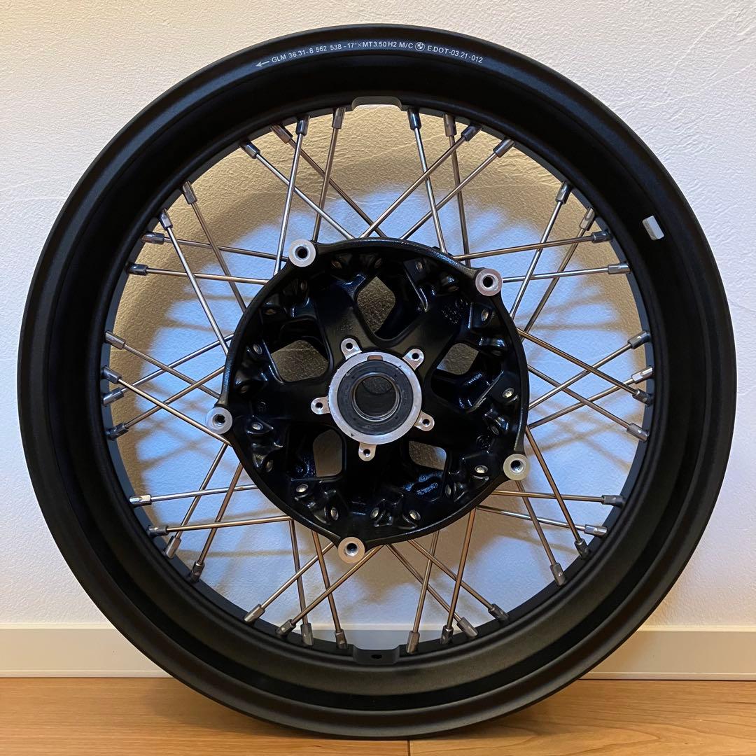 T*i様  RnineT 純正フロントホイール