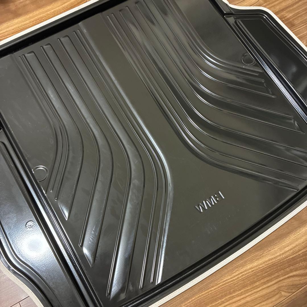  1シリーズ F20 純正ラゲッジ・コンパートメント・マット