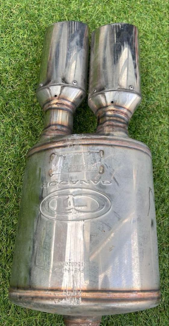 プリウス 30 GANADORマフラー