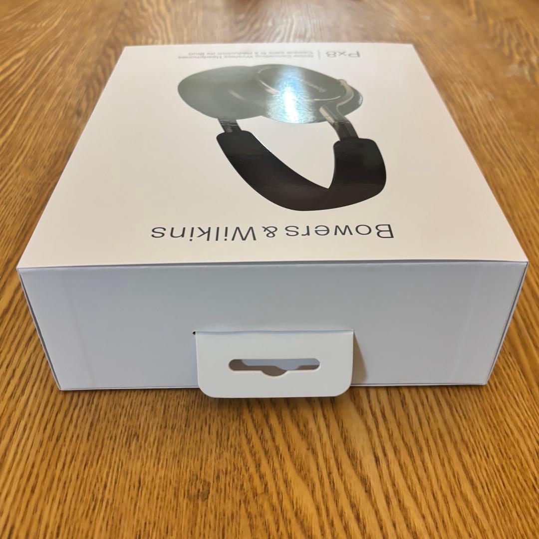 Bowers & Wilkins Px8 ワイヤレスヘッドホン　ブラック　B&W