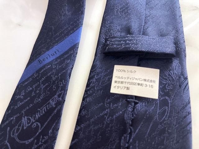 【新品未使用】 Berluti ベルルッティネイビー ネクタイ カリグラフィー