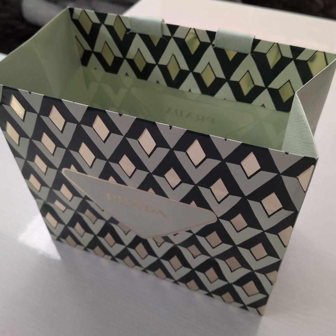 【値下げ】PRADA PARADOXE ヘアミスト & ハンドクリーム セット