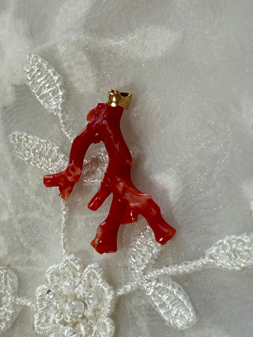 K18血赤珊瑚ネックレストップ