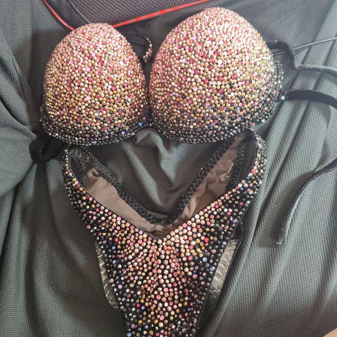 美品！SVビキニ　コンテストビキニ85D