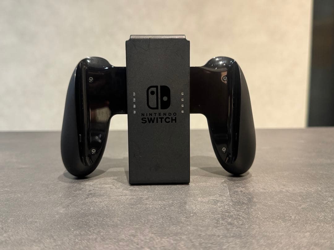 Nintendo Switch 本体　ブラック　箱・収納ケース