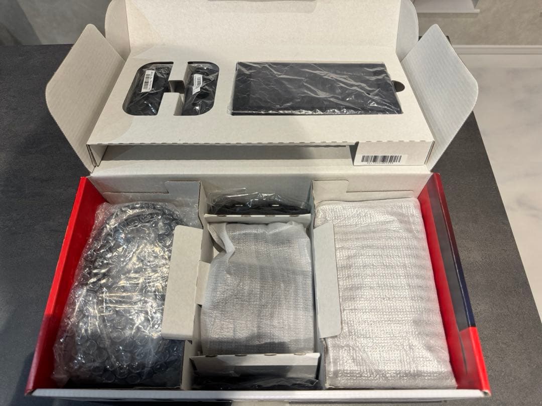 Nintendo Switch 本体　ブラック　箱・収納ケース