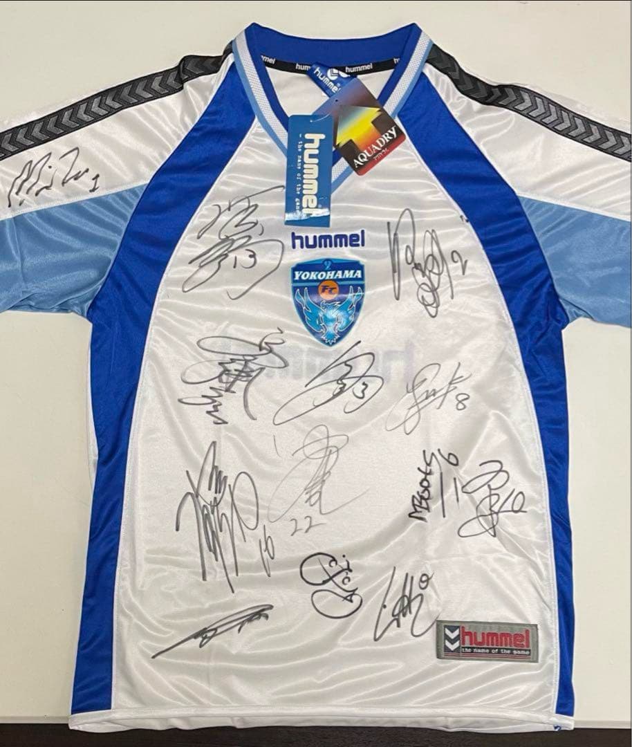 横浜FC 2000年代前半サイン入りプラクティスシャツML新品未使用ヒュンメル