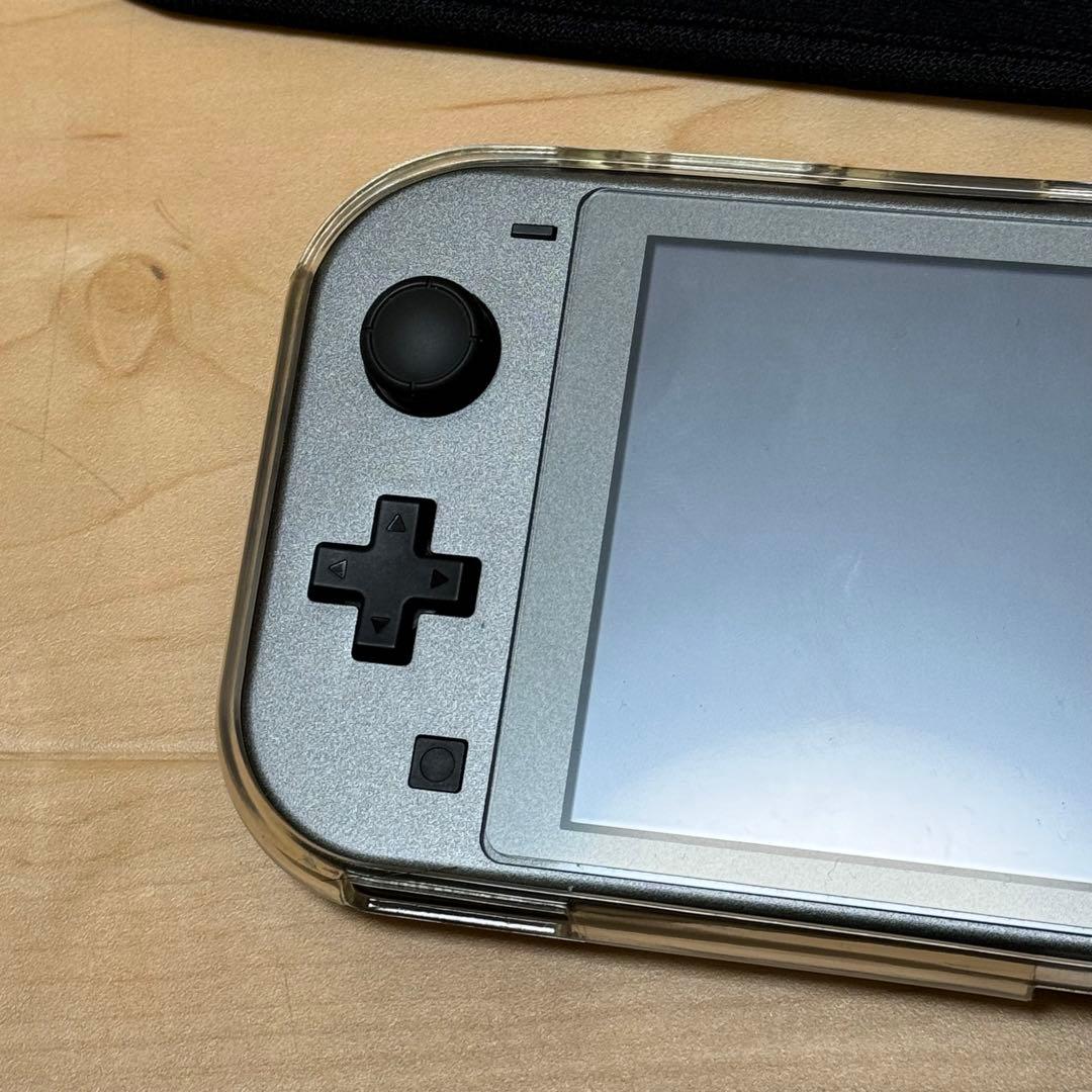 【極美品】スイッチ　ライト　ポケモン　限定