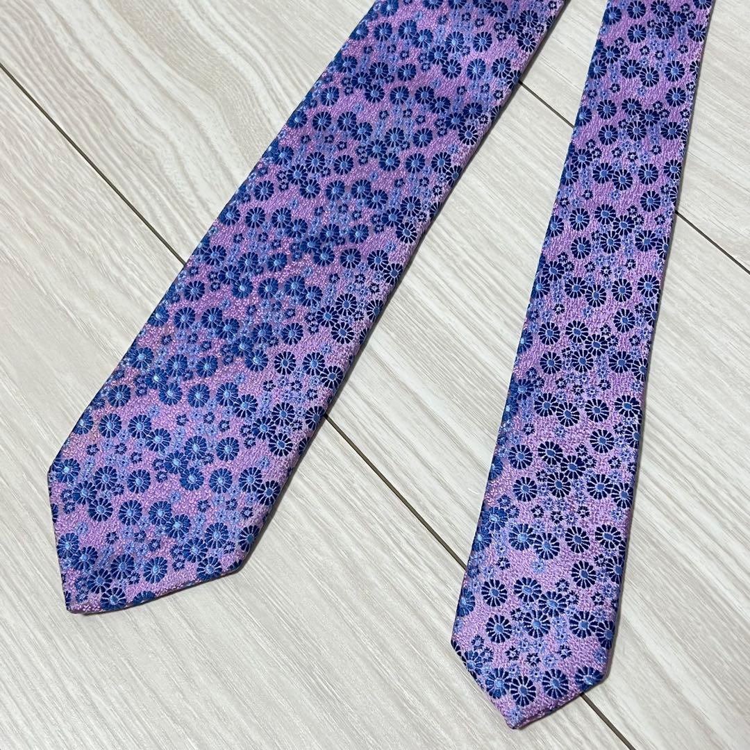 極美品✨Penrose ペンローズ ネクタイ 紫 ピンク 花柄 ジャガード 光沢