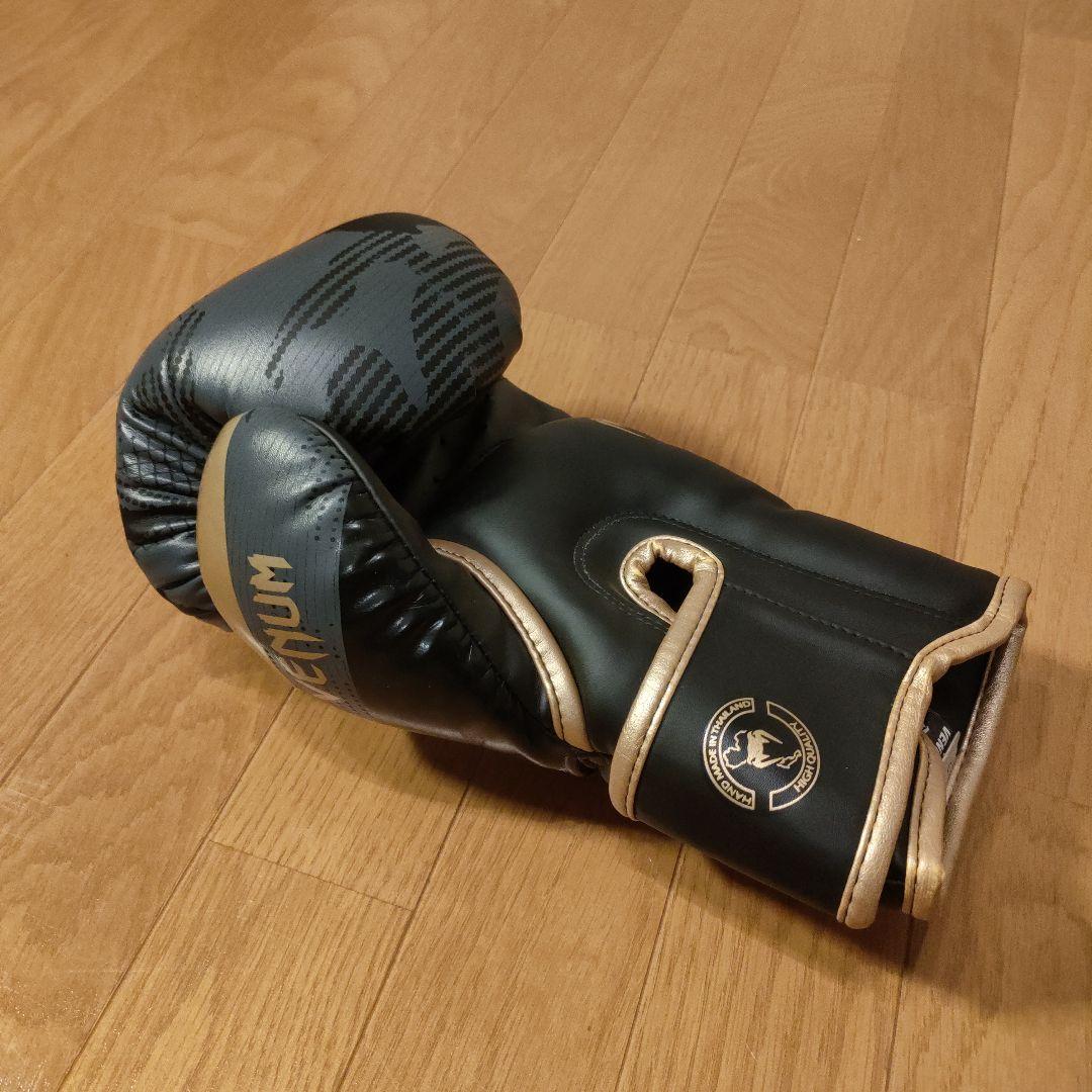 美品 VENUM エリート ボクシング グローブ 14oz ダークカモ/ゴールド