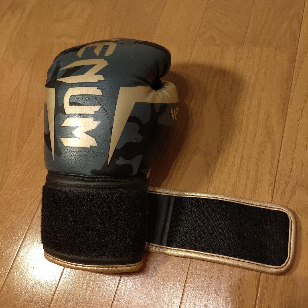 美品 VENUM エリート ボクシング グローブ 14oz ダークカモ/ゴールド
