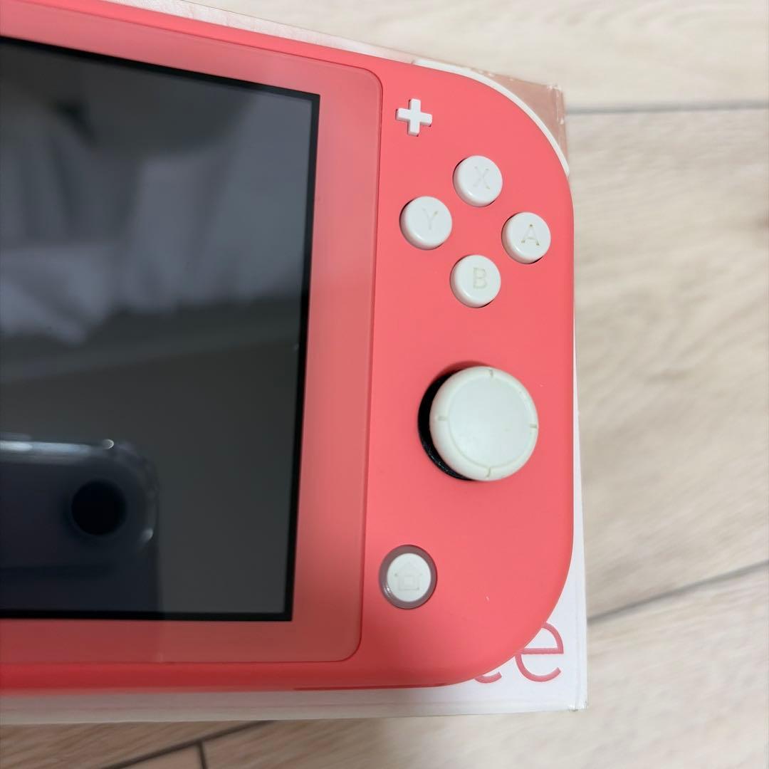 Switch lite コーラル 本体＋箱＋ACアダプター＋セーフティーガイド