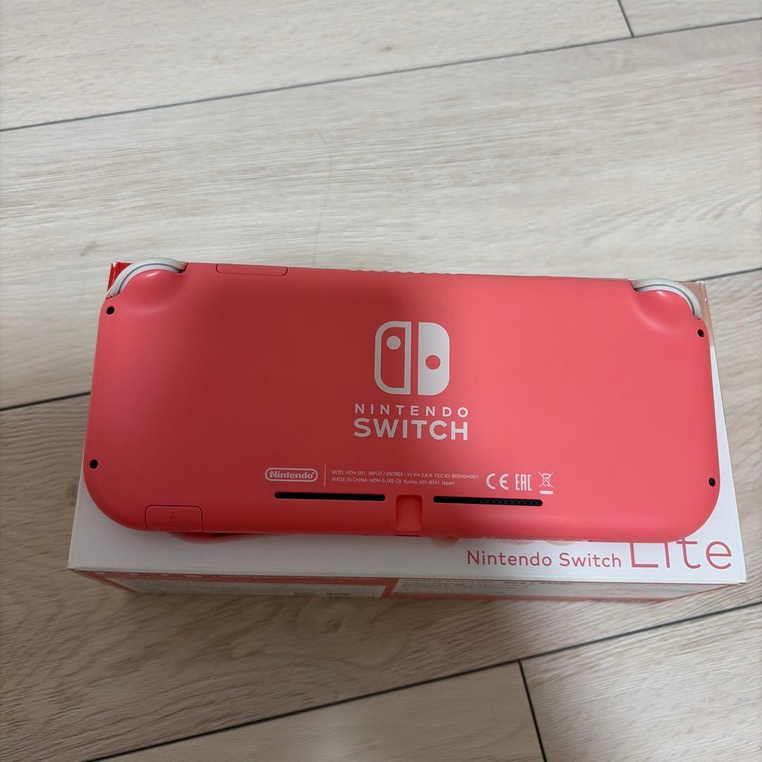 Switch lite コーラル 本体＋箱＋ACアダプター＋セーフティーガイド