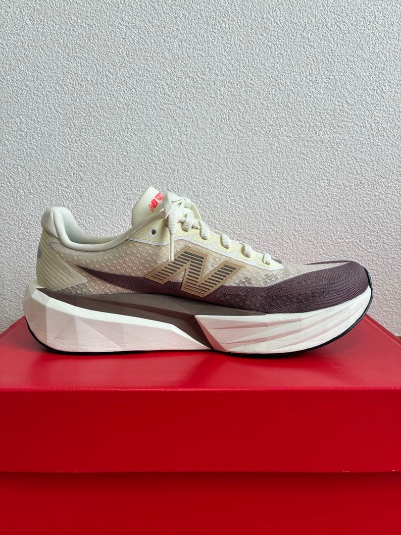 NewBalance Fuelcell Revel v5 26.5cm 幅D