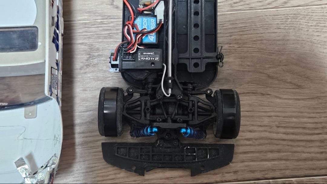 ヨコモ イチロクM 1/16 トヨタ クラウン ドリラジ