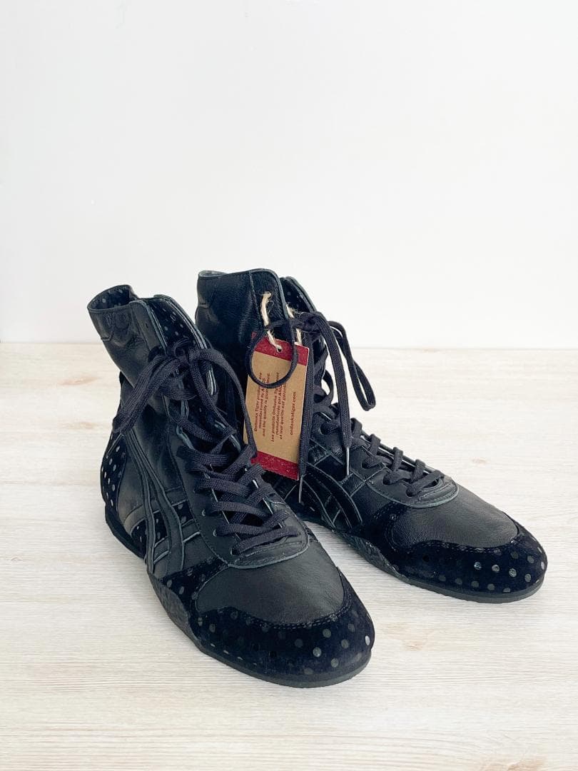 ドット☆オニツカタイガー☆23.5cm☆ハイカットスニーカー☆新品タグ付き