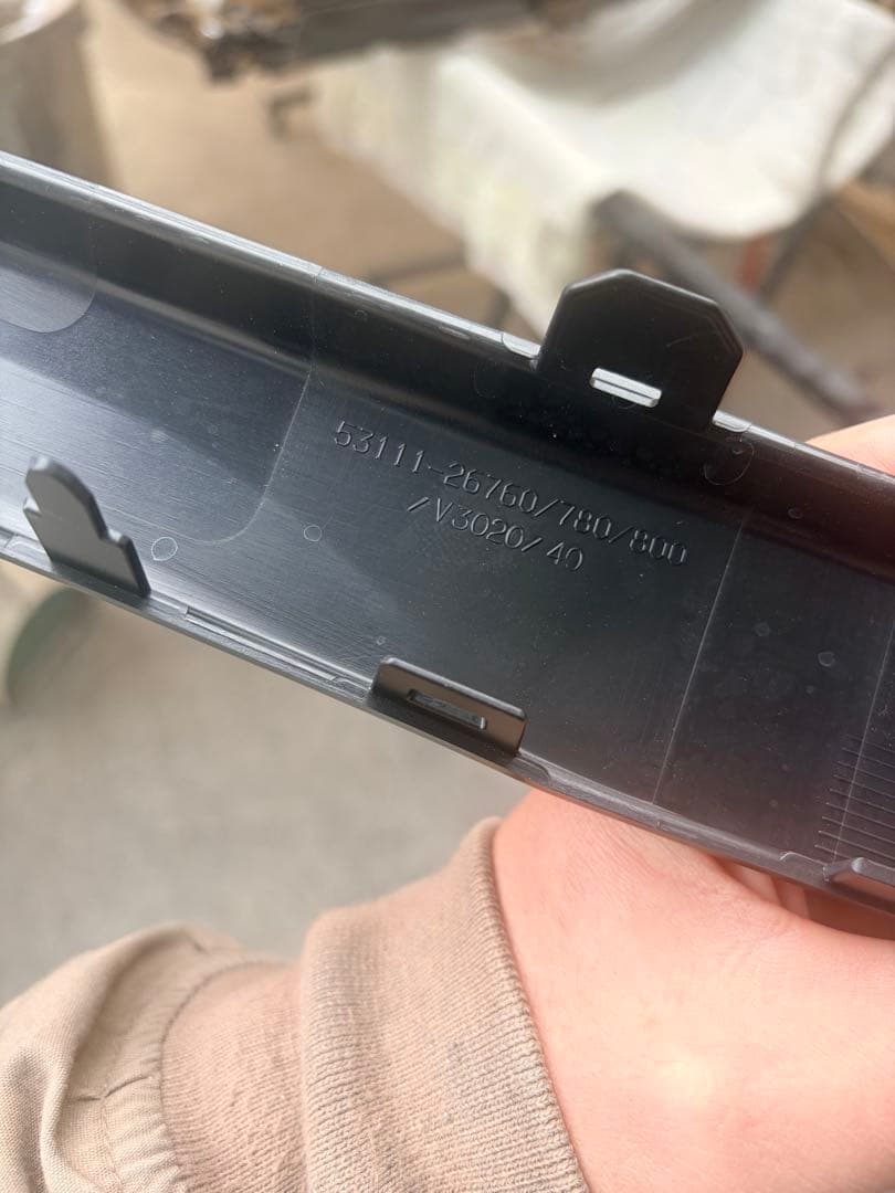 い*ち様 ハイエース　ナロー　標準用　アースカラー　新車外し　グリル